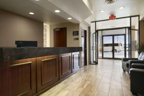 Foto 8: Super 8 by Wyndham Fox Creek
