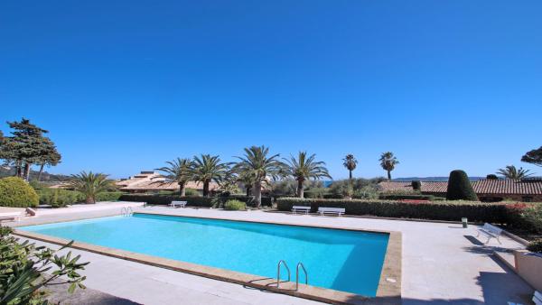 Kuvassa näkyy kohde El Cantarello, joka sijaitsee kaupungissa Sainte-Maxime.