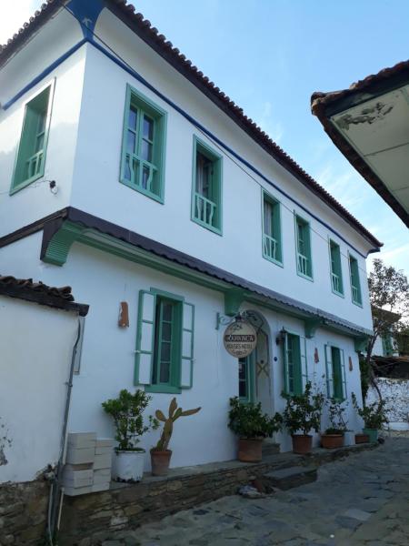 Na fotografii je vidět objekt Kirkinca Hotel nacházející se ve městě Selcuk.