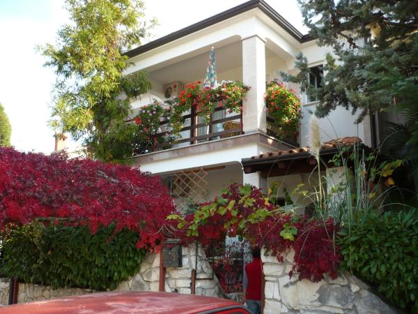 A la foto es mostra l'objecte Apartments Finida situat a la ciutat de Poreč.