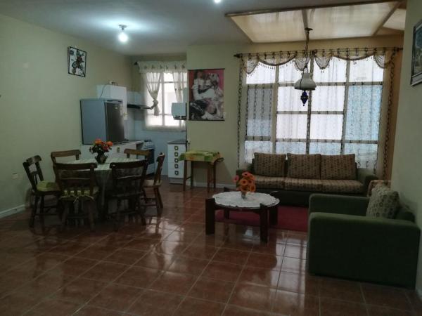 写真にはコチャバンバ市にあるApartamento Goldenが写っています。