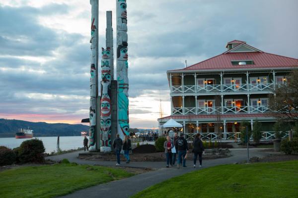 Mcmenamins Kalama Harbor Lodge - Kelso, WA