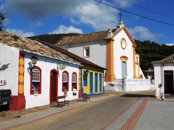 På billedet ses objektet Casa em Santo Antônio de Lisboa beliggende i byen Florianópolis.