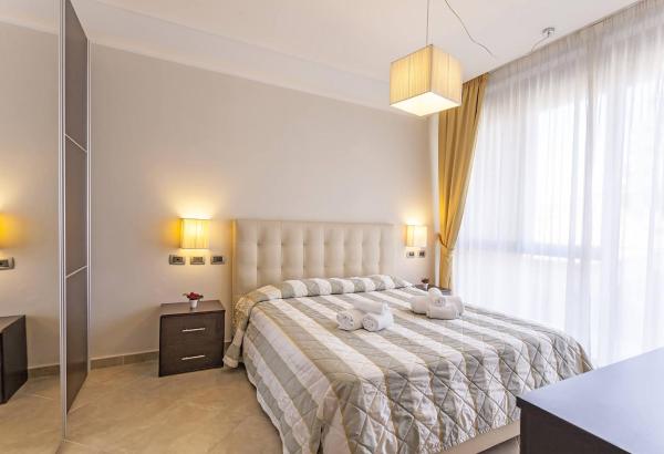 På billedet ses objektet ApartHotel Anghel beliggende i byen Siena.