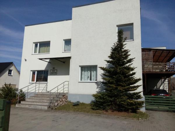照片显示了位于Pärnu市的Anette House物件。