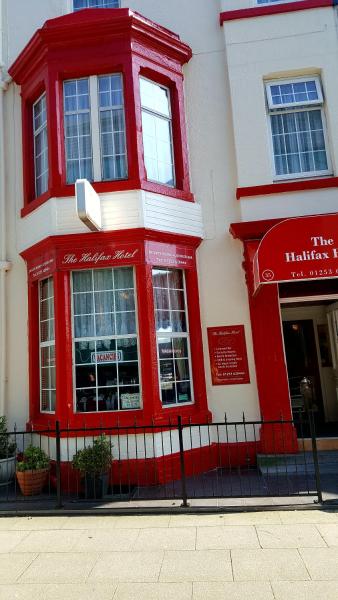 Nella foto è visibile l'oggetto The Halifax Hotel situato nella città di Blackpool.