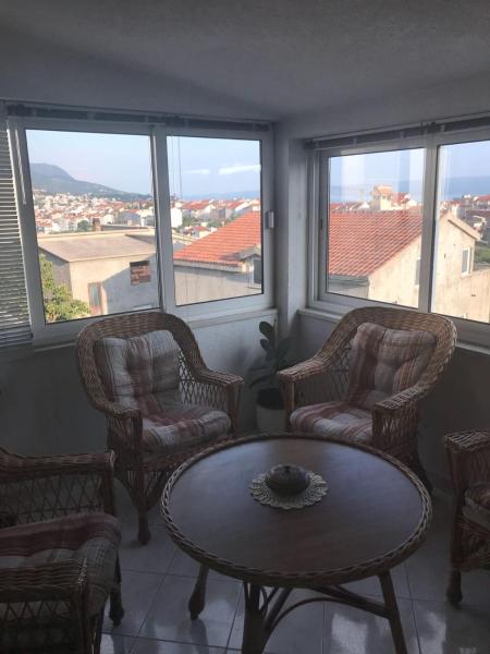 A la foto es mostra l'objecte Apartments Raos situat a la ciutat de Stobreč.