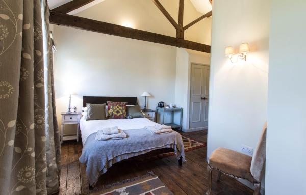 Tailor Room 4 - Lincoln