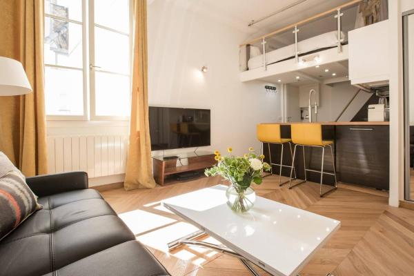 Chic Paris Retreat, Steps from Notre Dame and Le Marais, Paris