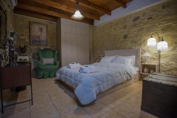 På billedet ses objektet Villa Kamelia-Renovated old house-South Crete beliggende i byen Galiá.
