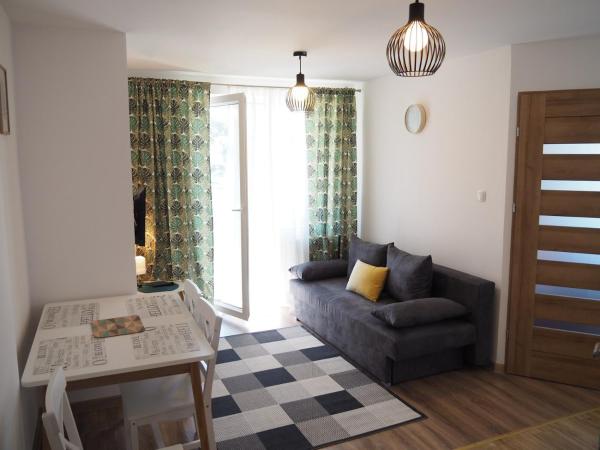Na zdjęciu widoczny jest obiekt Apartament Mrągowska - Żabi Staw położony w mieście Prawdowo.