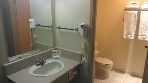Foto 4: Ramada by Wyndham Coquitlam