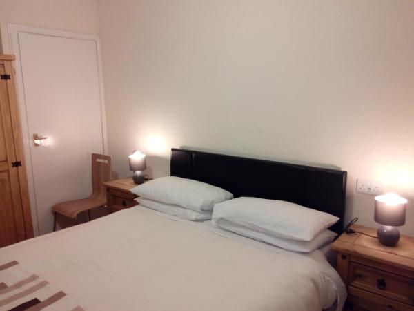 A la foto es mostra l'objecte Homestay, Number 29, Dunollie situat a la ciutat de Oban.