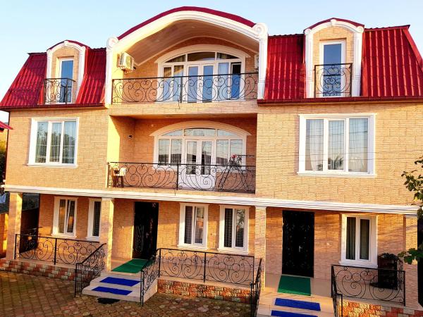 Dato - House