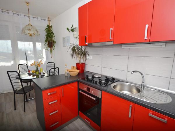 Na zdjęciu widoczny jest obiekt Sunshine Apartment położony w mieście Split.