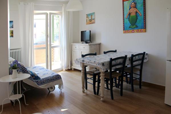 Auf dem Foto ist das Objekt Appartamento mare Sirolo con garage privato in der Stadt Sirolo zu sehen.