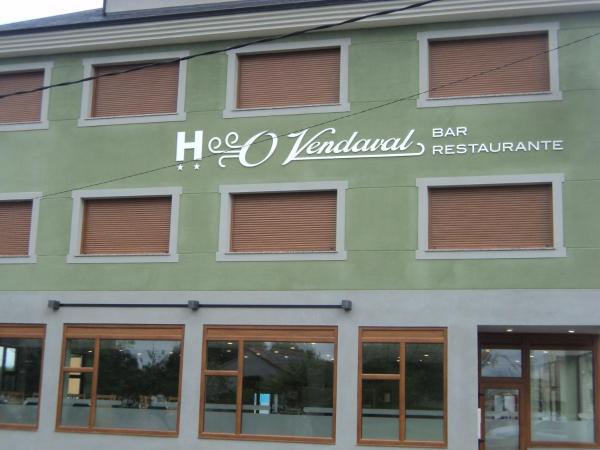 O Vendaval Hostal Restaurante - Barreiros