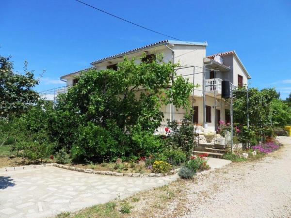 A la foto es mostra l'objecte Apartment Vrsi 2 situat a la ciutat de Vrsi.