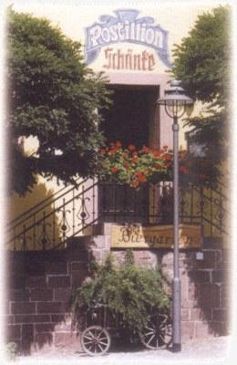 写真にはNeustadt am Main市にあるLandhotel Zur alten Postが写っています。