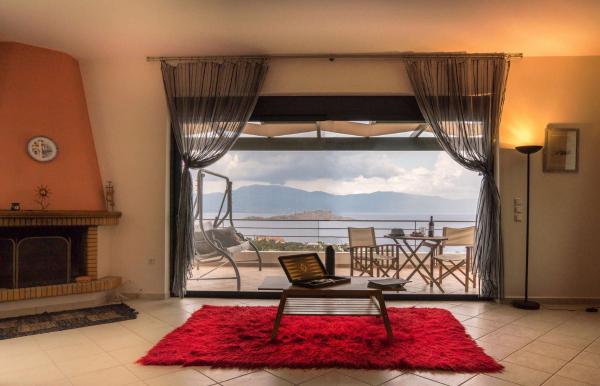 Nella foto è visibile l'oggetto Sea view Amoni villa situato nella città di Pefkali.