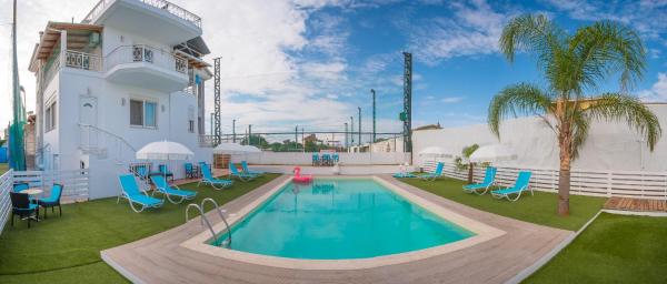 A la foto es mostra l'objecte Ria Villa Preveza situat a la ciutat de Kalamitsi.