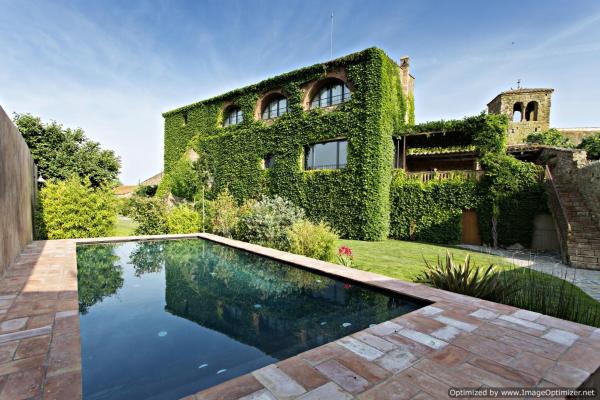 Na fotografii je vidět objekt Encís d'Empordà -Adults Only- nacházející se ve městě Matajudaica.