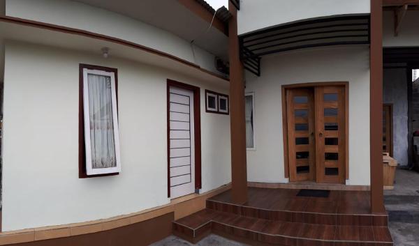 A la foto es mostra l'objecte Bromo Deddy Homestay situat a la ciutat de Bromo.