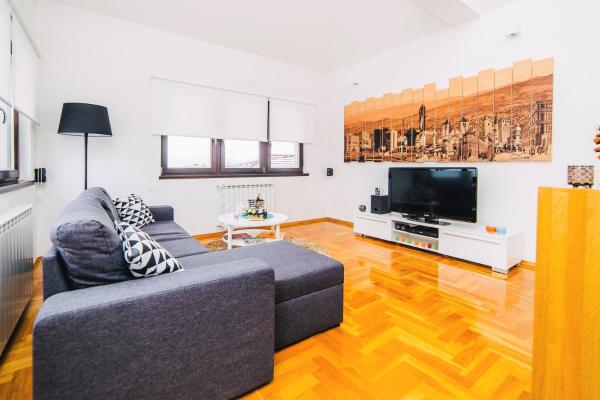 På billedet ses objektet LUXURY 3 story House- BEST VIEW beliggende i byen Sarajevo.