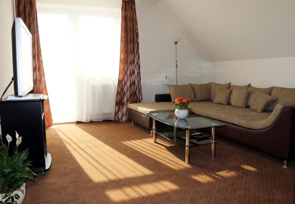Auf dem Foto ist das Objekt SeSil Apartman in der Stadt Pusztavám zu sehen.