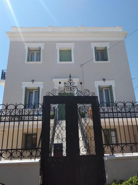 A la foto es mostra l'objecte Pyrgos Sofokleous situat a la ciutat de Mitilene.