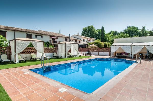 Στη φωτογραφία φαίνεται το αντικείμενο Hotel La Garapa που βρίσκεται στην πόλη Cájar.