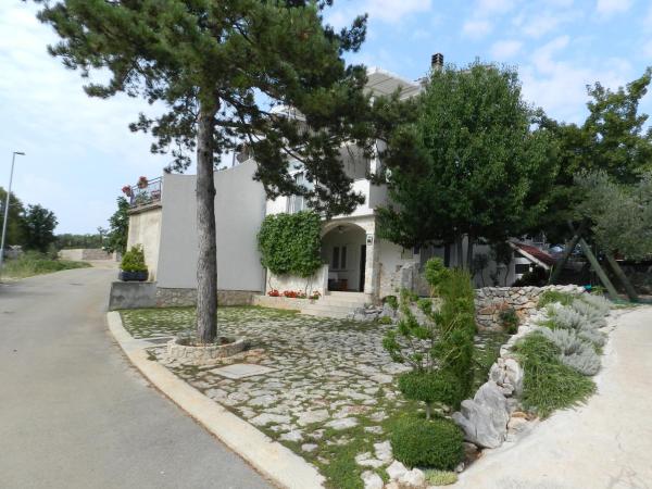 Apartments With A Parking Space Sveti Vid, Krk - 16955 - Malinska