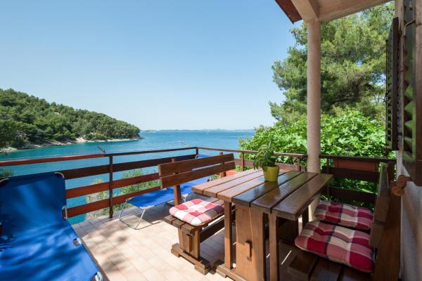 A la foto es mostra l'objecte Ilas Dugi Otok situat a la ciutat de Sali.