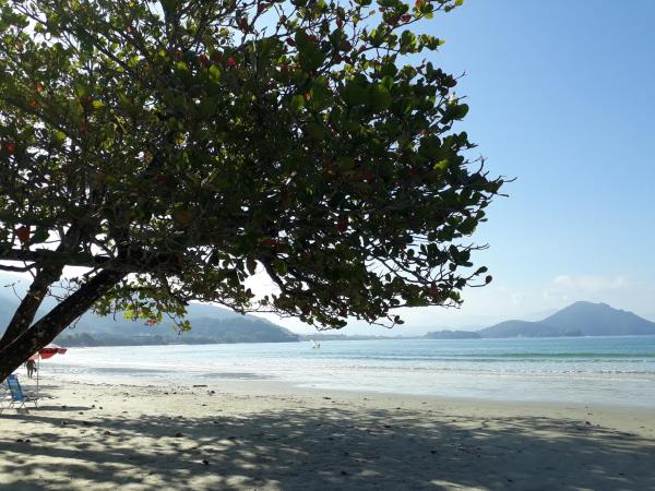 A la foto es mostra l'objecte PÉ NA AREIA APTO 708 situat a la ciutat de Ubatuba.