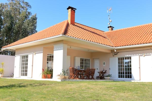 Na zdjęciu widoczny jest obiekt Vale Cottage położony w mieście Calvária.