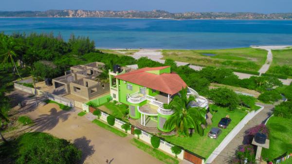 Auf dem Foto ist das Objekt Bilene Beach House in der Stadt Gueima zu sehen.
