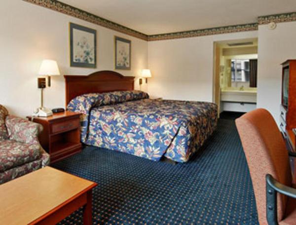 Kuva 8: Super 8 by Wyndham Camp Springs/Andrews AFB DC Area