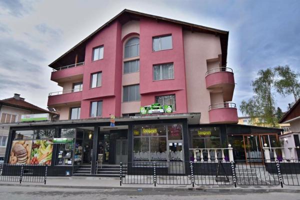 A la foto es mostra l'objecte Family Hotel Neliya situat a la ciutat de Velingrad.