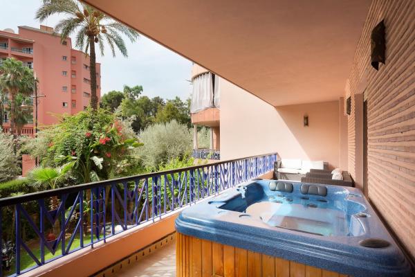 En la foto se muestra el objeto The Sapphire Apartment with Private Swimming Pool & Hot Tub - Hivernage Quarter - By Goldex Marrakech ubicado en la ciudad de Marrakech.