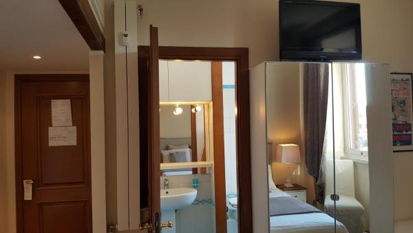Bed & Breakfast A Casa di Lia a Roma的照片9