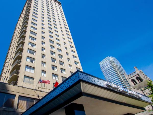 Century Plaza Hotel, Vancouver