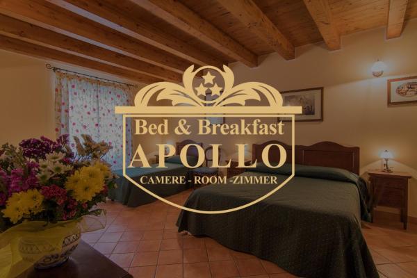 The photo shows the Apollo B&B located in the city of Siracusa.