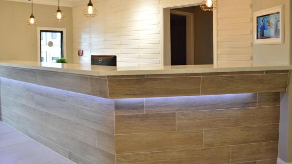 På billedet ses objektet America's Best Value Inn - Memphis Airport beliggende i byen Memphis.