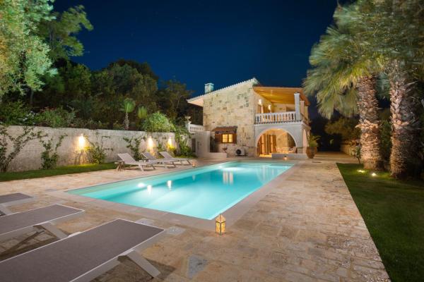 Na fotografii je vidět objekt Ionian Garden Villas - Villa Pietra nacházející se ve městě Benitses.