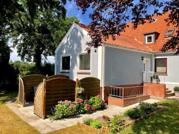 A la foto es mostra l'objecte Ostseehaus Oe situat a la ciutat de Bujendorf.