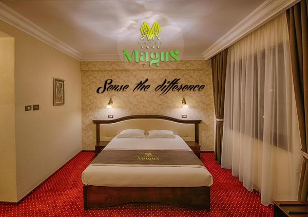 A la foto es mostra l'objecte Magus Hotel situat a la ciutat de Borleşti.