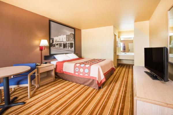 Foto 8: Super 8 by Wyndham Big Cabin/Vinita Area