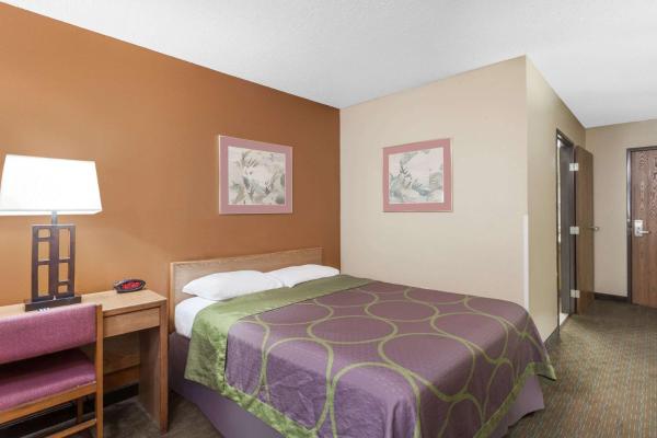 Bilde 6: Super 8 by Wyndham Charlotte/Amusement Park Area