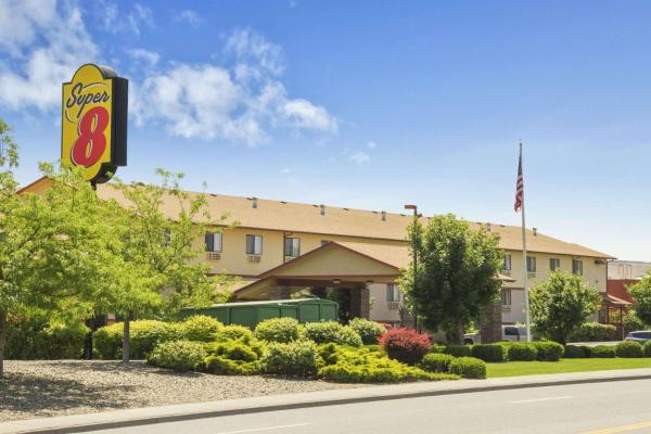 A la foto es mostra l'objecte Super 8 by Wyndham Kennewick situat a la ciutat de Kennewick.