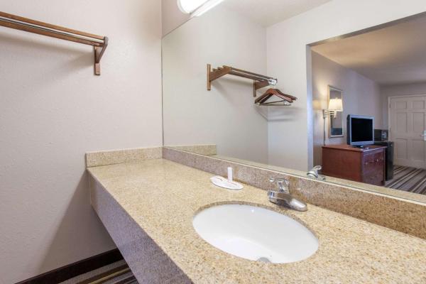 Photo 6 : Super 8 by Wyndham West Monroe